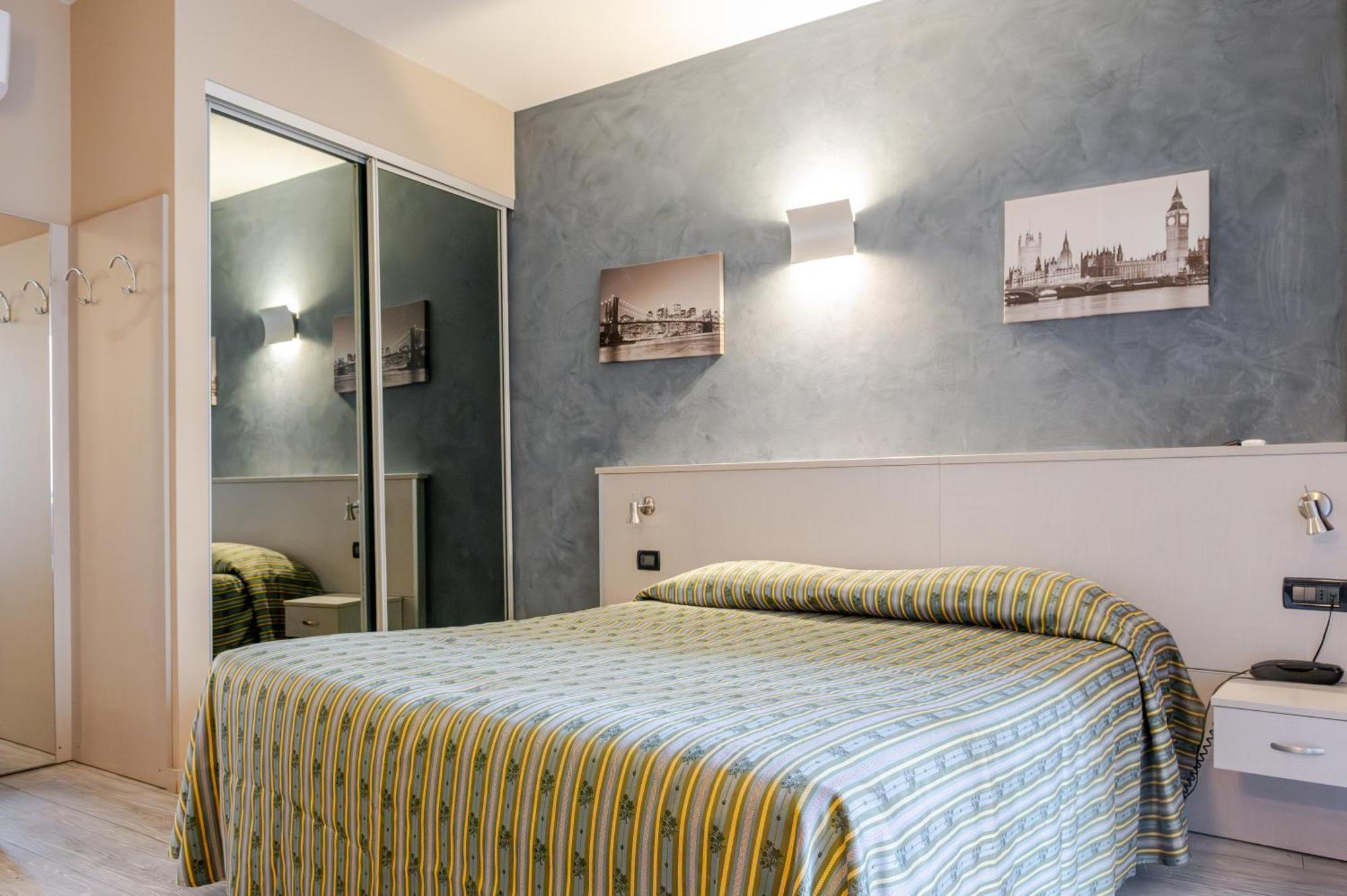 Hotel Posta - 3 Stars - Comfortable Stay In Ventimiglia Bagian luar foto