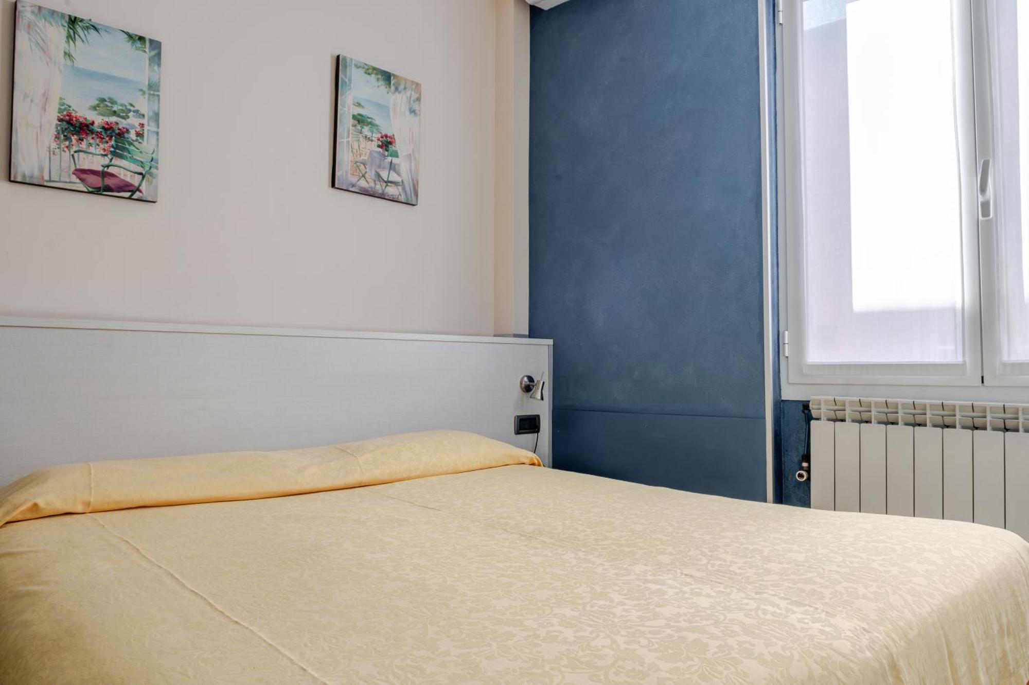 Hotel Posta - 3 Stars - Comfortable Stay In Ventimiglia Bagian luar foto