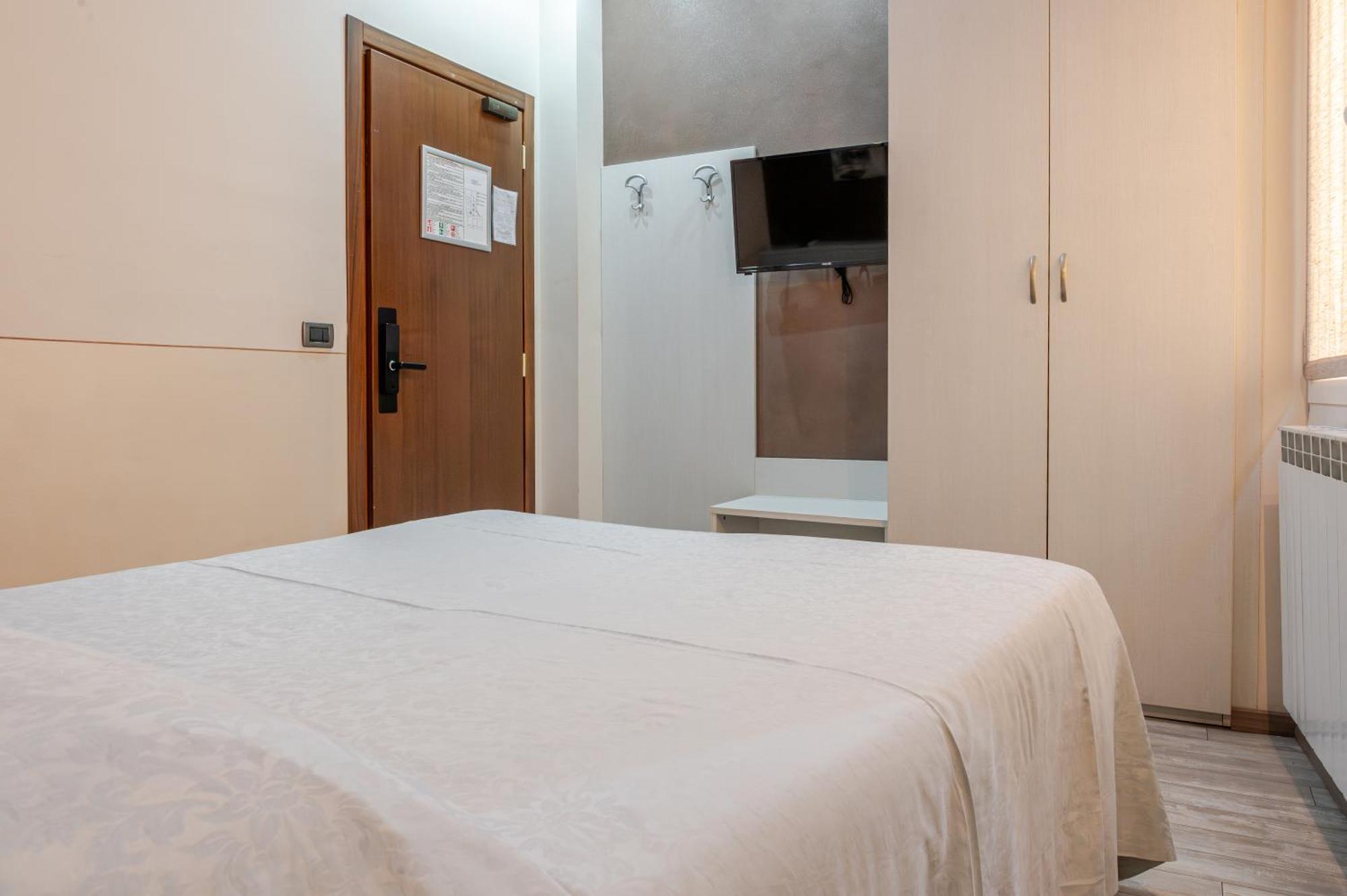 Hotel Posta - 3 Stars - Comfortable Stay In Ventimiglia Bagian luar foto