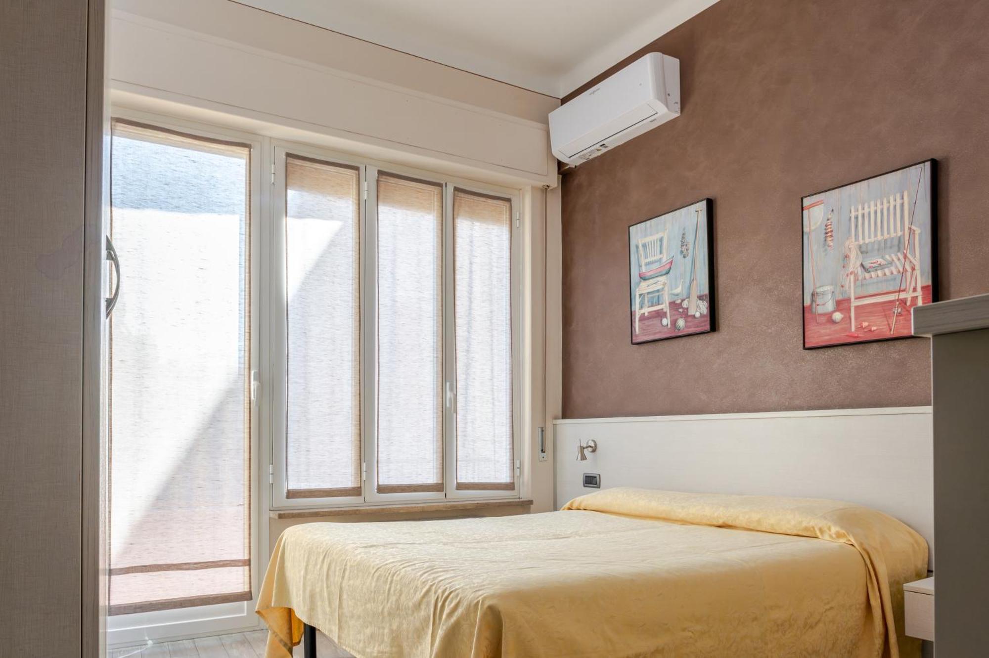 Hotel Posta - 3 Stars - Comfortable Stay In Ventimiglia Bagian luar foto